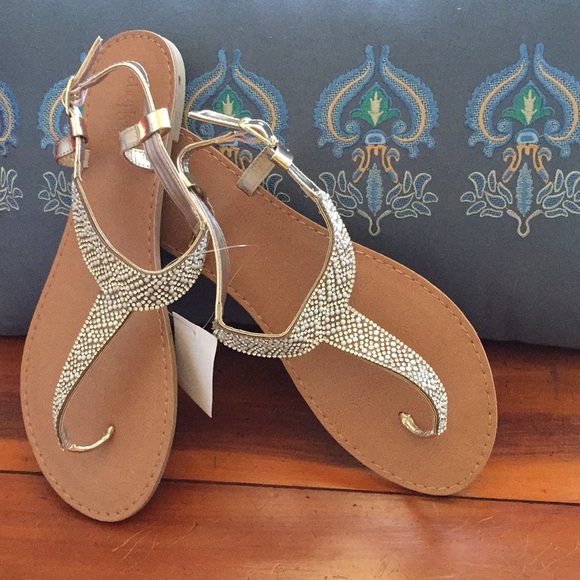 Charlotte Russe Shoes - 🔥$15🔥 NWT Charlotte Russe Blingy Athena Sandals